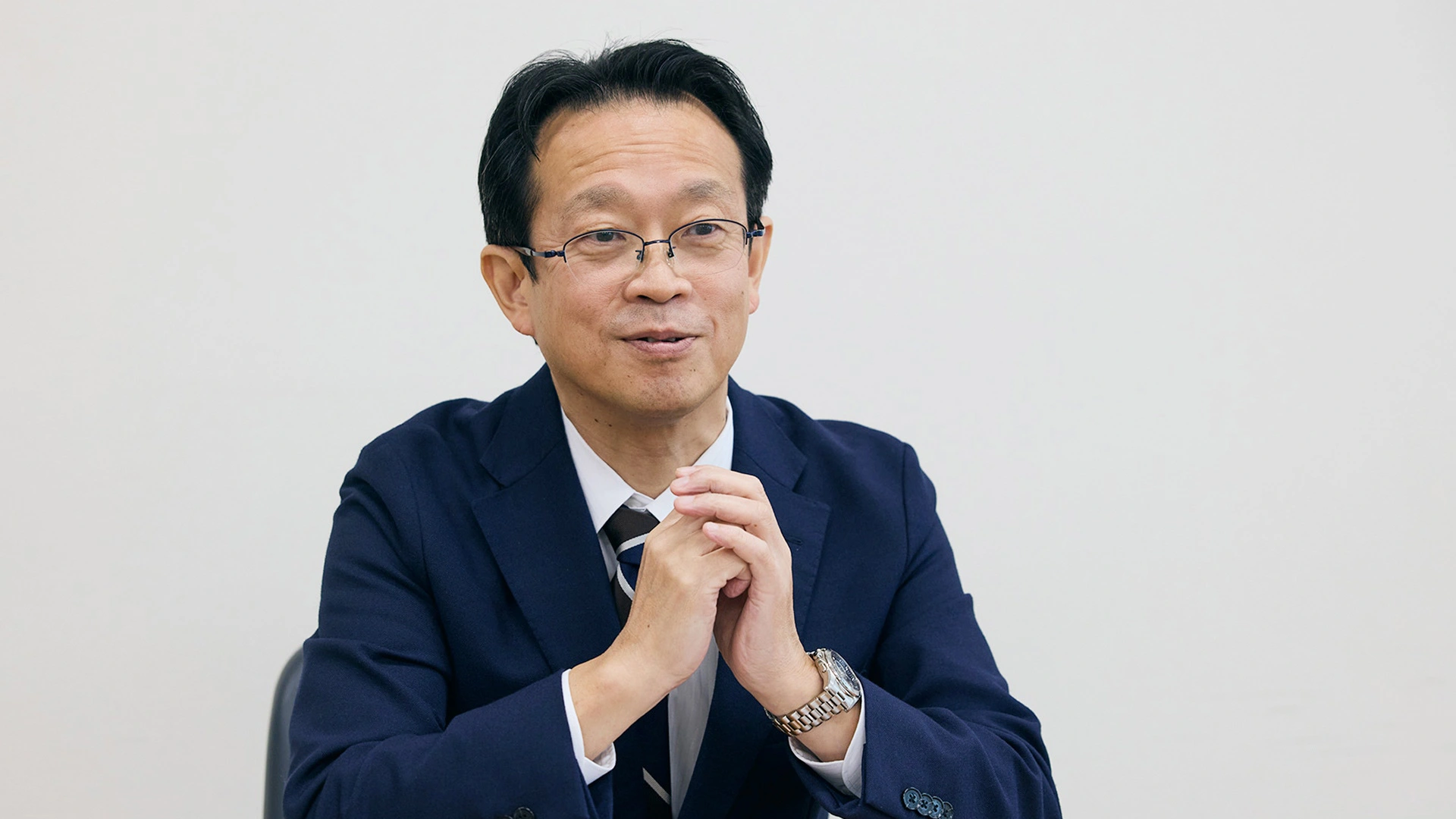 人物写真：山田哲也教授