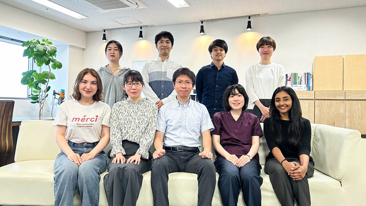 Group photo: Associate Professor Hiroki Shiwaku's research team